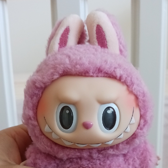 (Lychee Berry) Authentic Pop Mart Exciting Macaron Labubu - Open Box - Picture 5 of 17